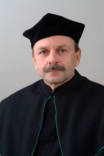 prof. dr hab. n. farm. Jerzy Krysiński